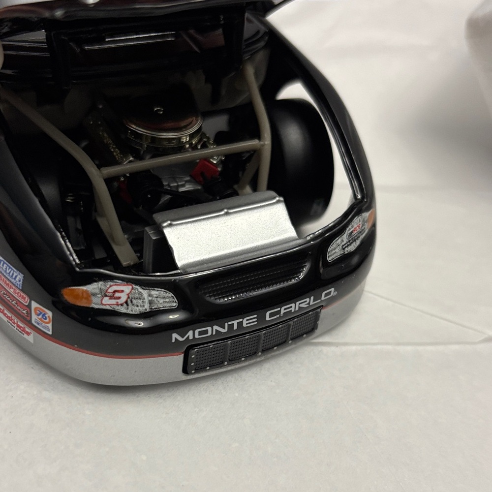 NASCAR Goodwrench #3 Dale Earnhardt Diecast Car - 1:24 Metal 2001 - Picture 10 of 15